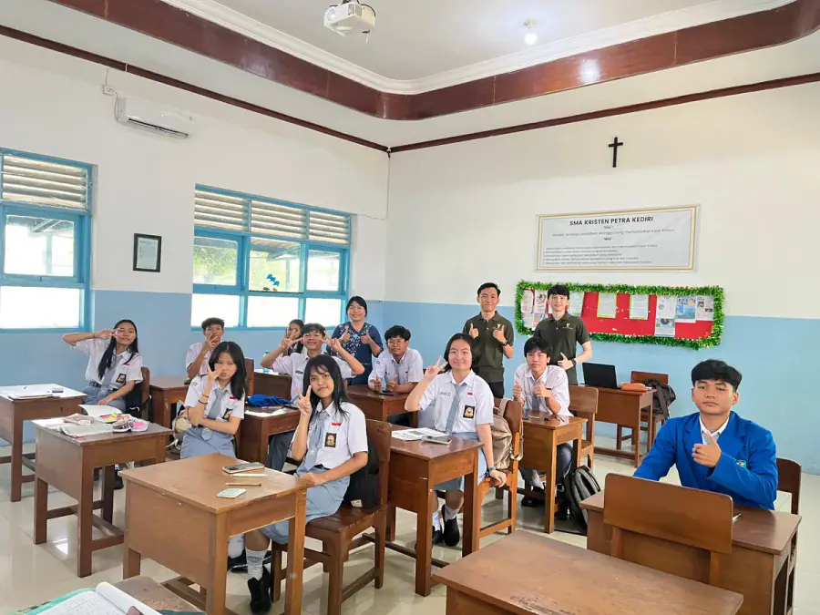 SMA Kristen Petra Kediri